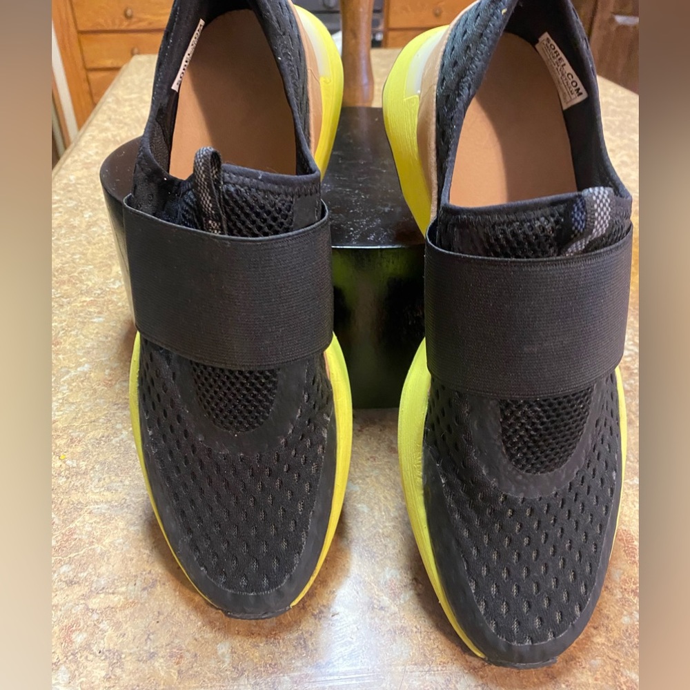 Sorel tennis shoes